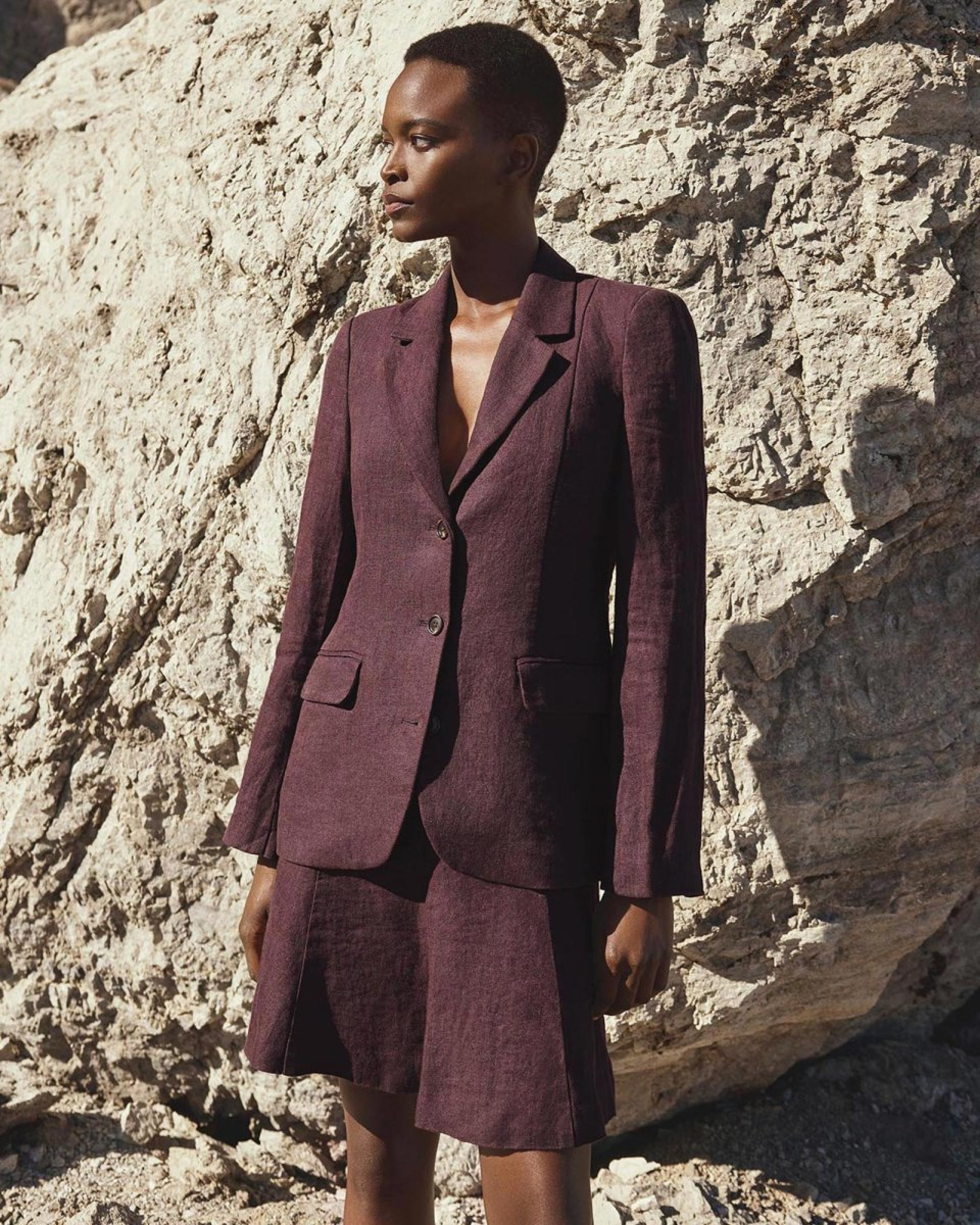 THE LINEN COLLECTION