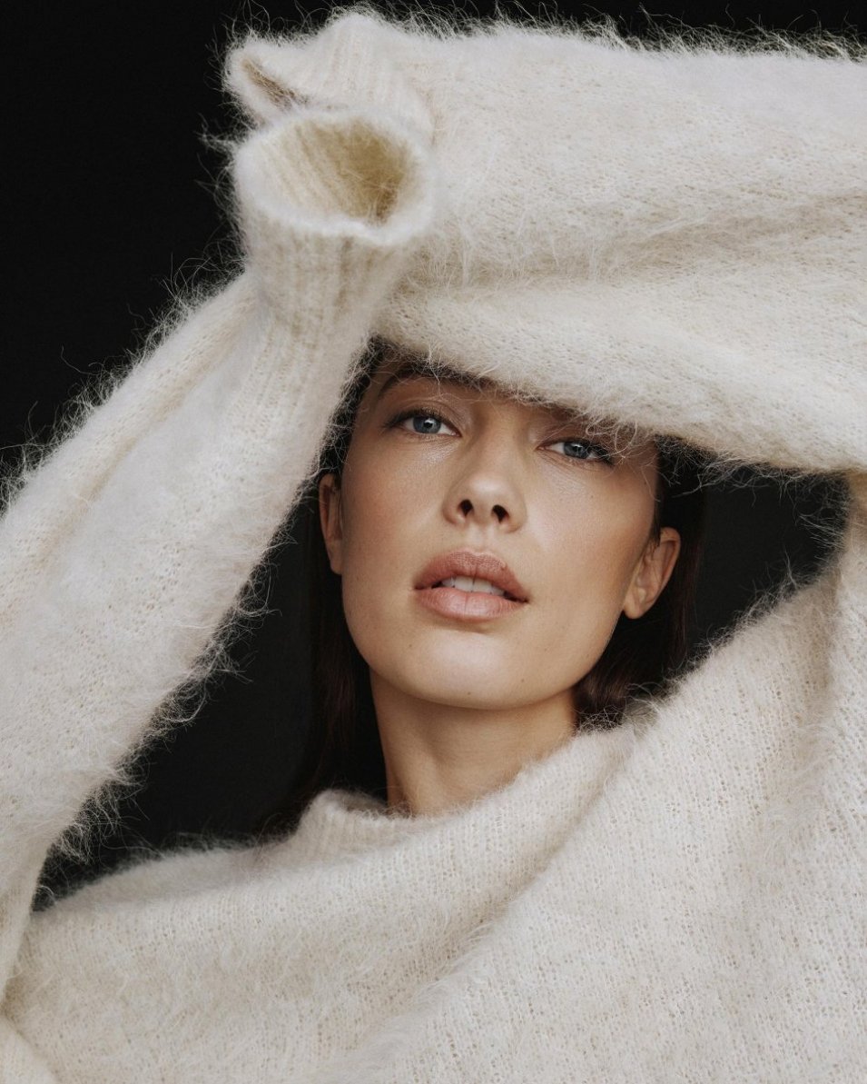 GIFTS<BR>ABOVE<BR>€94