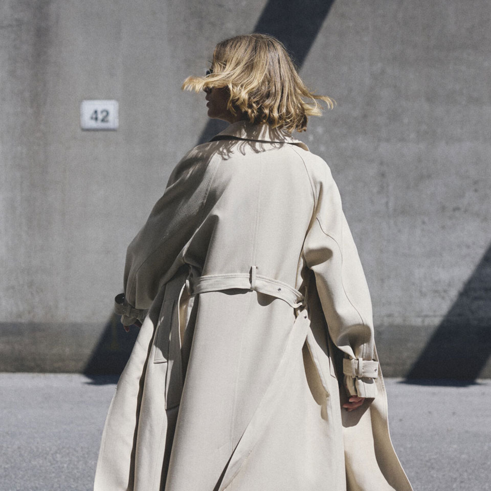 <h1 style="font-family: Arial, Nimbus Sans; text-align: center; text-transform: none; font-size:190%; color:#ffffff;"><strong>Spring Jackets</strong></h1>